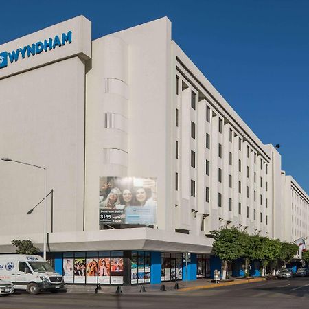 Wyndham Executivo Culiacán Екстериор снимка