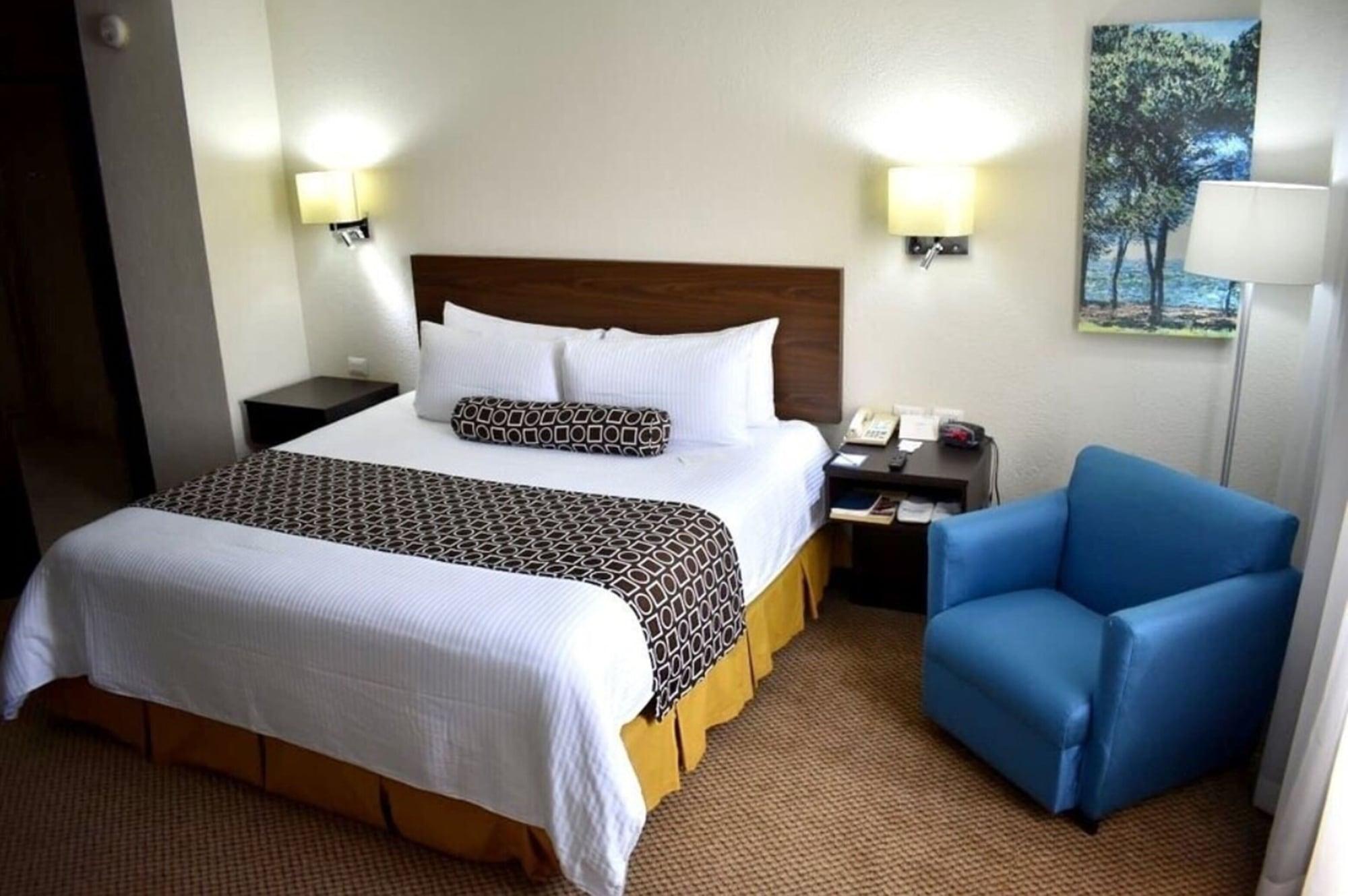 Wyndham Executivo Culiacán Екстериор снимка