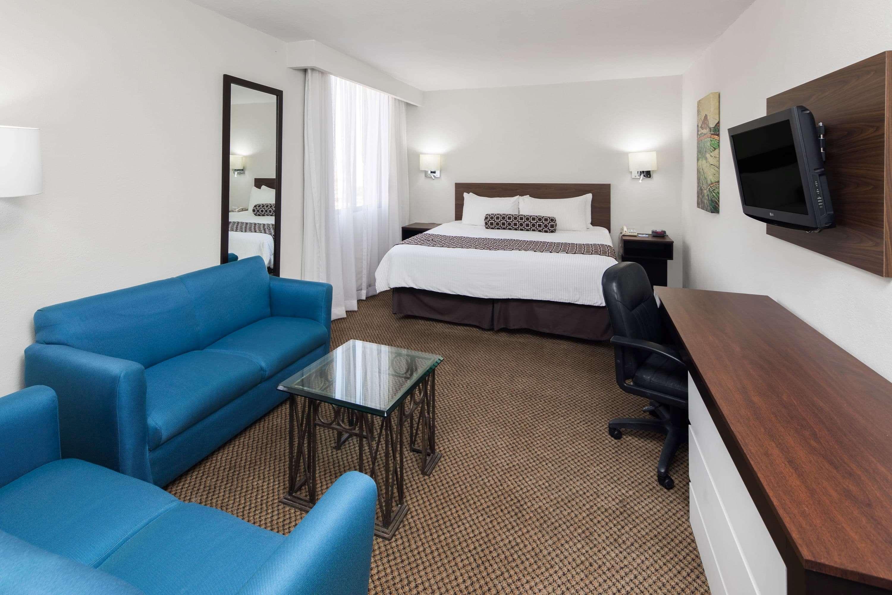 Wyndham Executivo Culiacán Екстериор снимка
