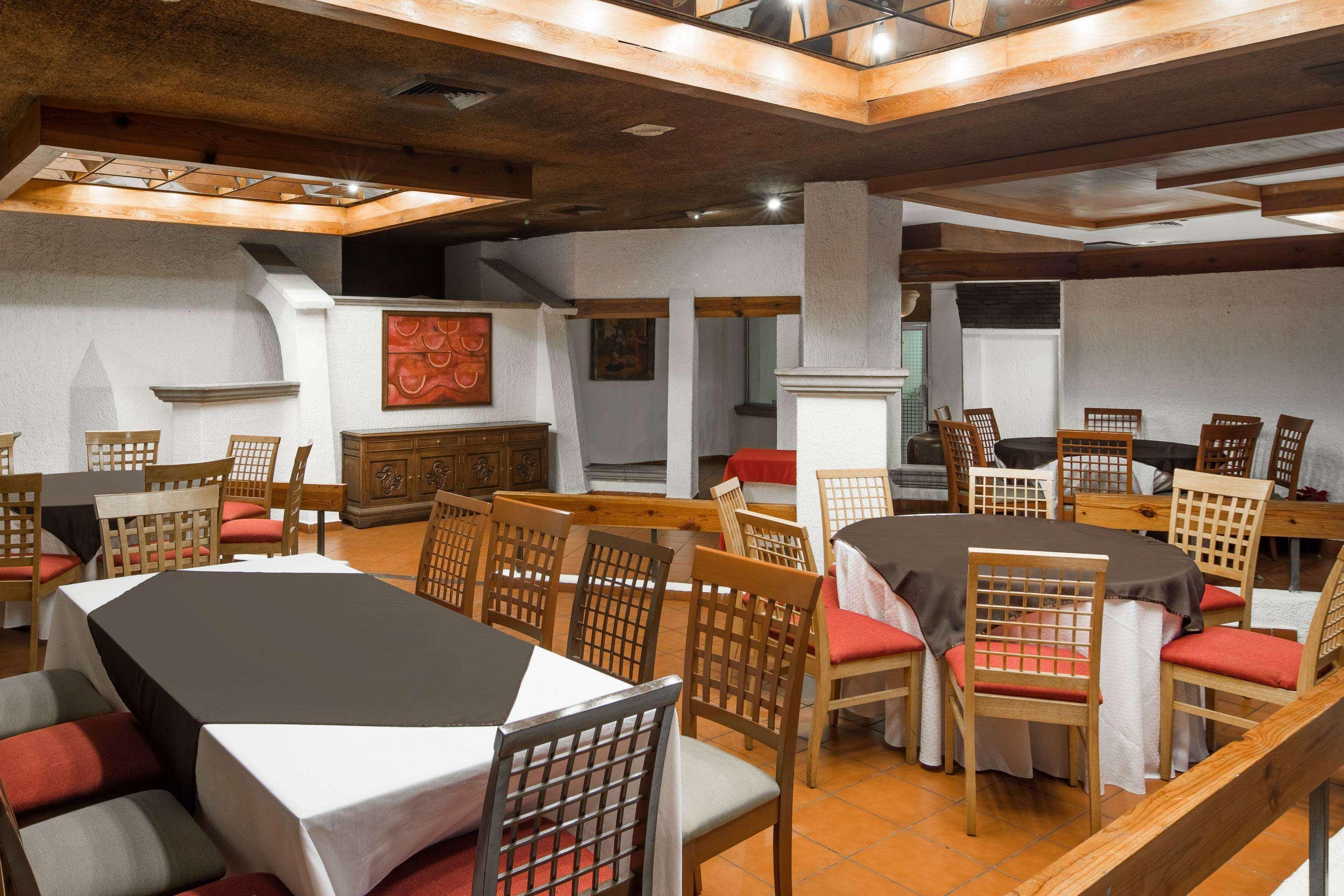 Wyndham Executivo Culiacán Екстериор снимка