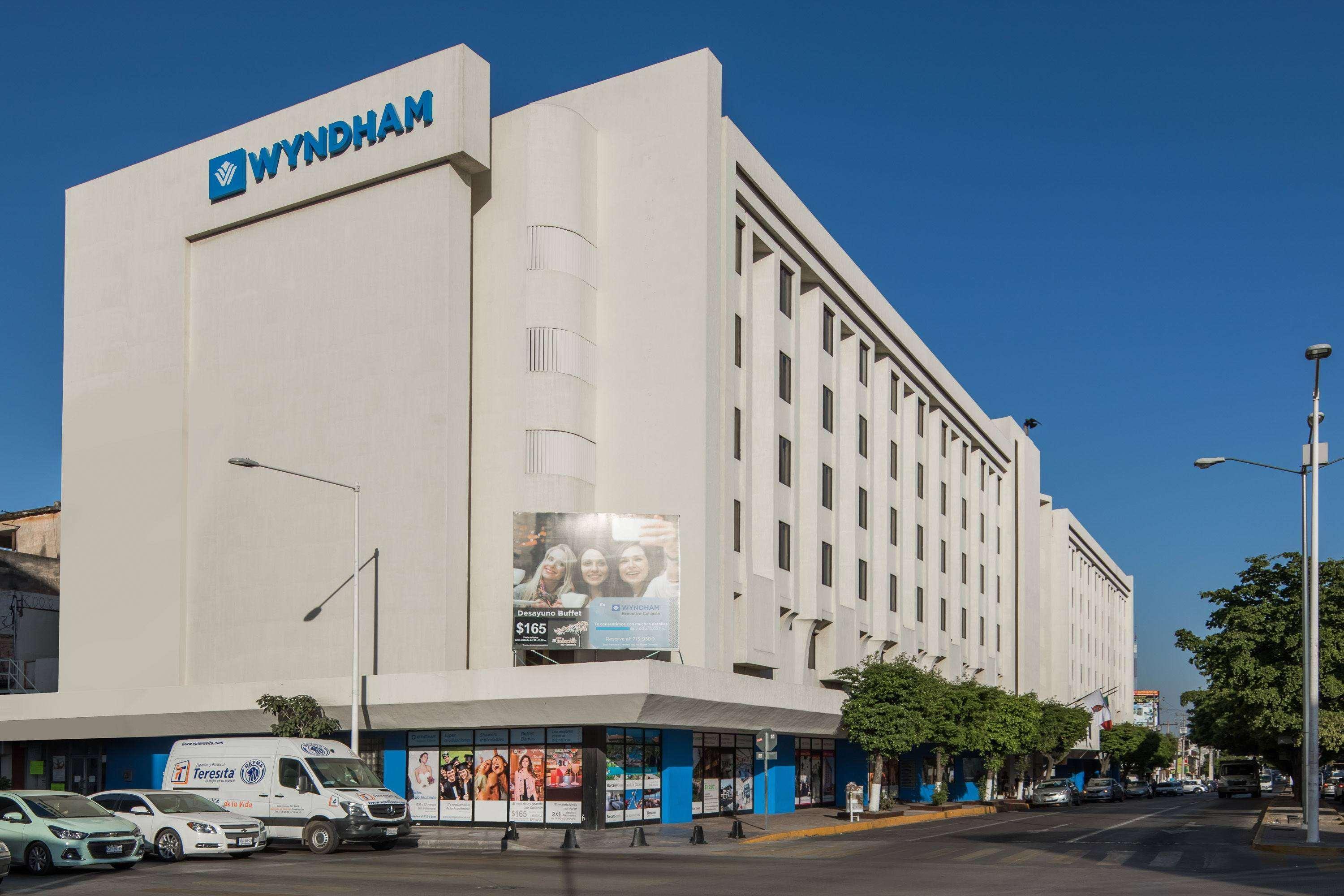 Wyndham Executivo Culiacán Екстериор снимка