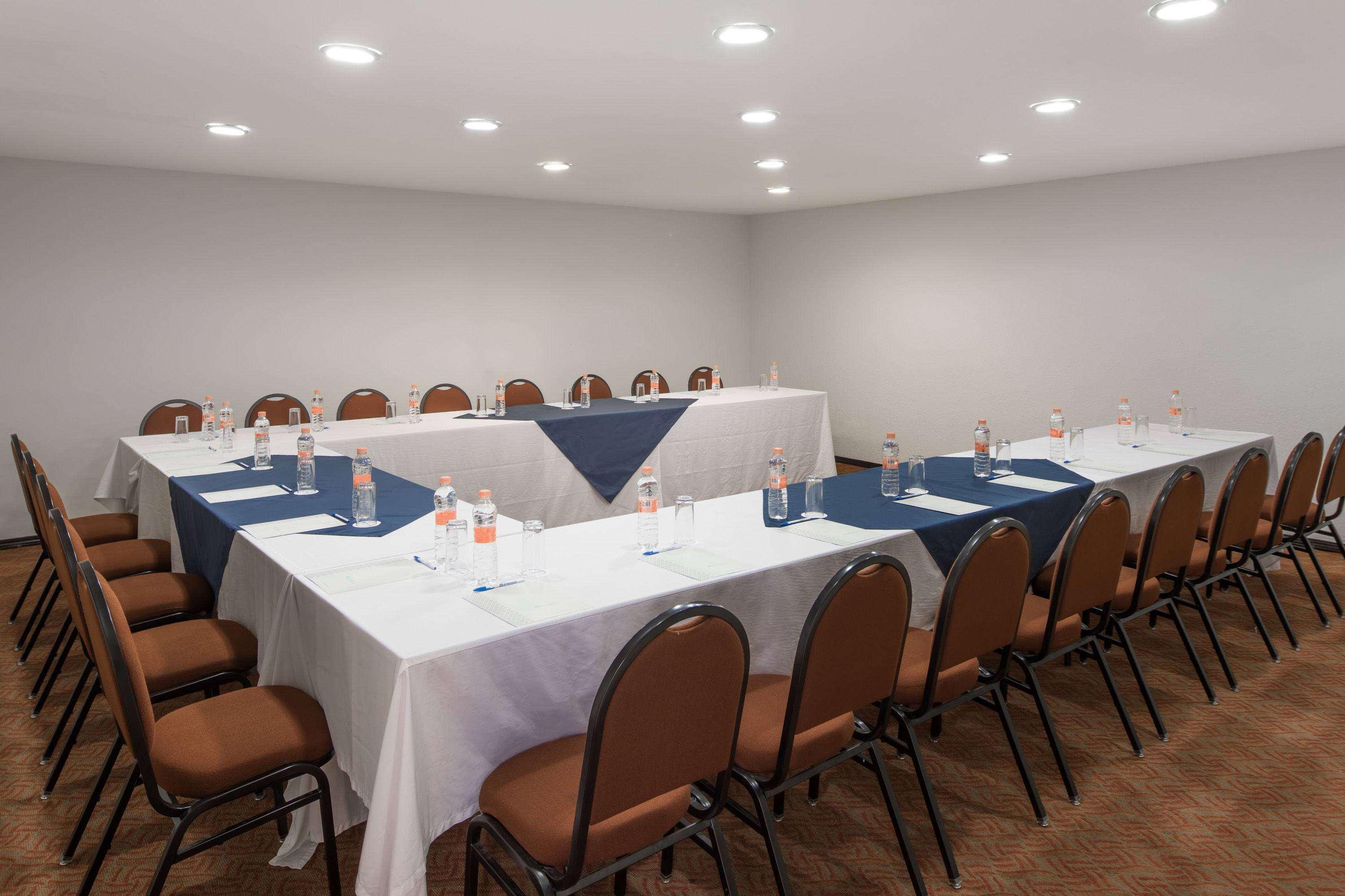 Wyndham Executivo Culiacán Екстериор снимка