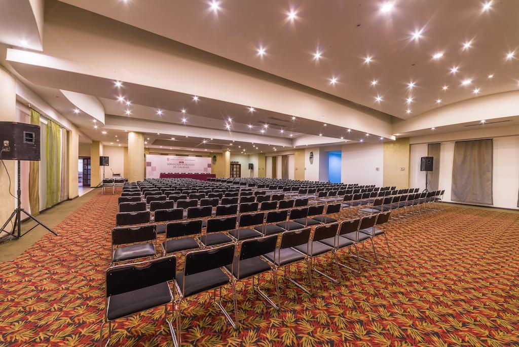 Wyndham Executivo Culiacán Екстериор снимка